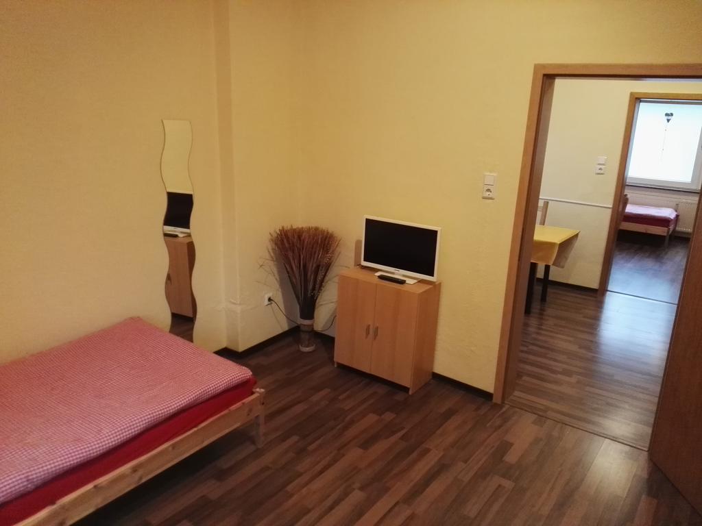 Zu Hause Bei Freunden Apartamento Dortmund Exterior foto